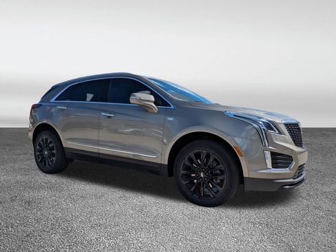 Used 2023 Cadillac XT5 Luxury FWD image 3
