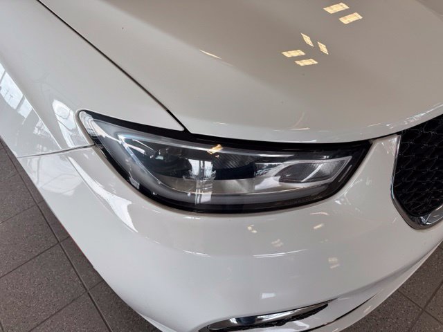 Used 2022 Chrysler Pacifica Touring-L w/ Uconnect Theater Family Group FWD image 10