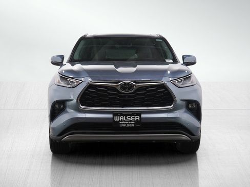 Used 2022 Toyota Highlander Platinum image 8