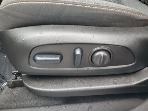 Used 2024 Chevrolet Equinox LT image 21