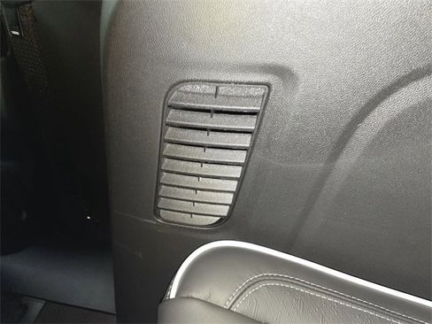 New 2026 GMC Yukon XL AT4 Ultimate w/ LPO, Illumination Package image 22