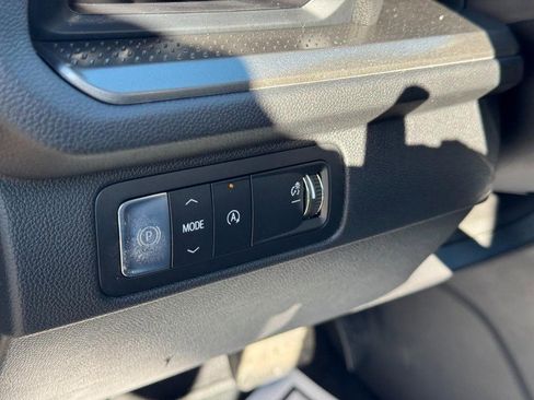 New 2026 Chevrolet Traverse LT image 33