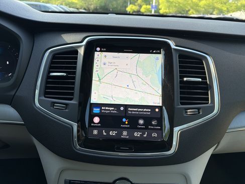 Certified 2025 Volvo XC90 B5 Core w/ Protection Package AWD/4WD image 25