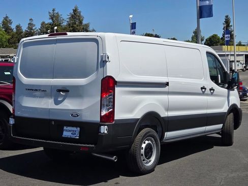 New 2026 Ford Transit 250 Low Roof image 36