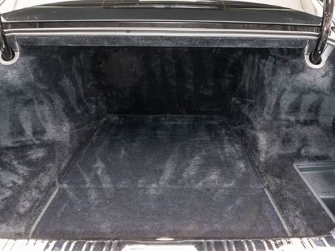 Used 2013 Rolls-Royce Ghost image 34