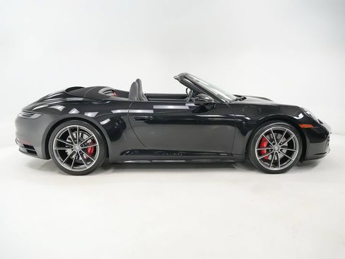 Certified 2022 Porsche 911 Carrera S RWD image 9