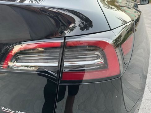 Used 2024 Tesla Model Y Performance AWD/4WD image 30