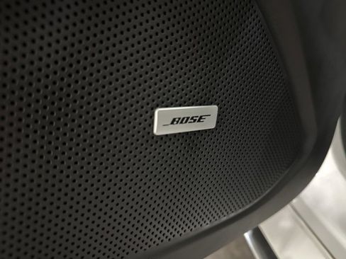 Used 2023 Chevrolet Camaro LT w/ Technology Package image 11