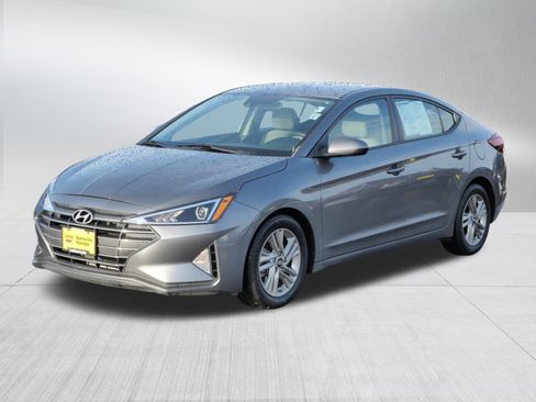 Used 2019 Hyundai Elantra SEL image 3
