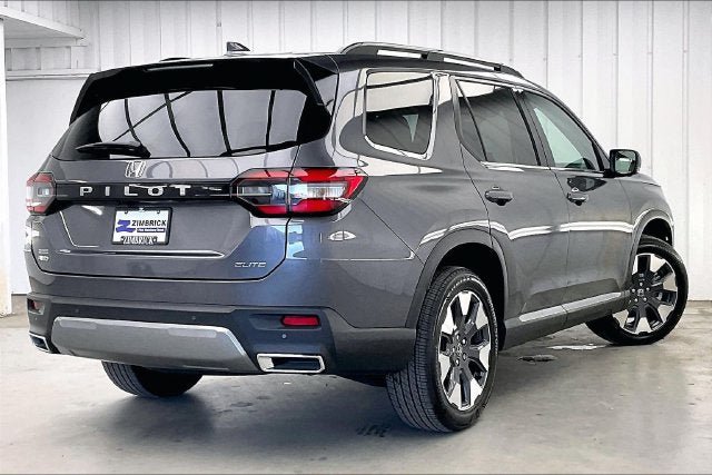 Certified 2026 Honda Pilot Elite image 12
