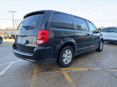 Used 2012 Dodge Grand Caravan SE image 5