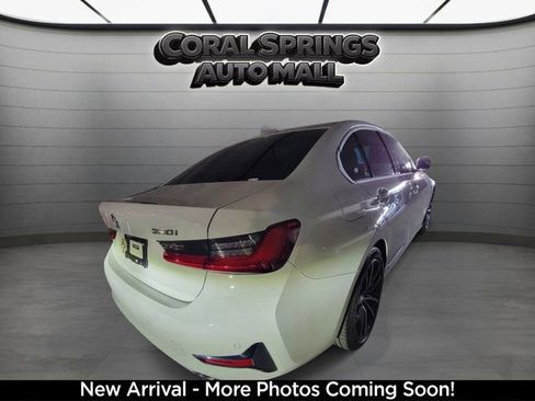 Used 2019 BMW 330i Sedan w/ Convenience Package image 4