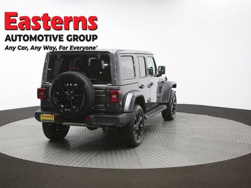 Used 2025 Jeep Wrangler Unlimited Sahara image 38