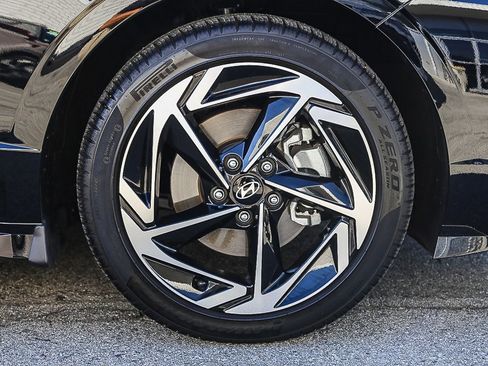 Certified 2024 Hyundai Sonata SEL w/ Convenience Package image 10