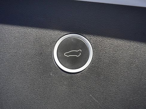 Used 2018 Tesla Model X 100D image 62