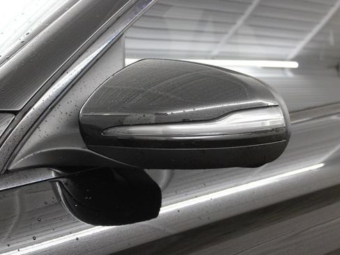 Used 2021 Mercedes-Benz GLC 300 image 7