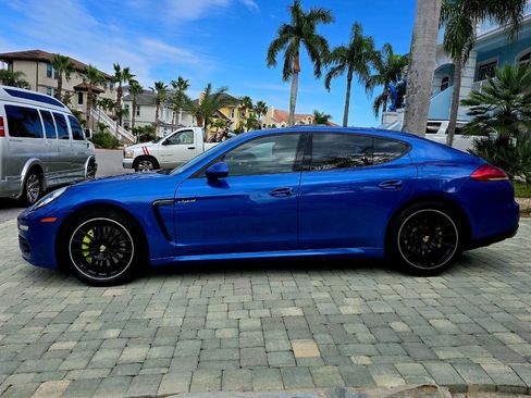 Used 2015 Porsche Panamera S image 32