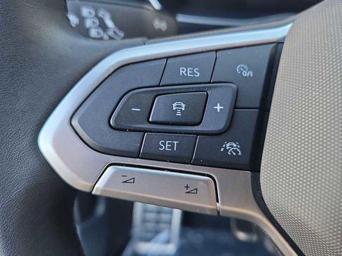 Used 2024 Volkswagen Jetta Sport image 29