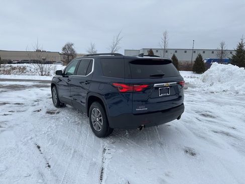 Used 2023 Chevrolet Traverse LT image 7