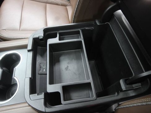 Used 2021 Chevrolet Tahoe High Country image 23