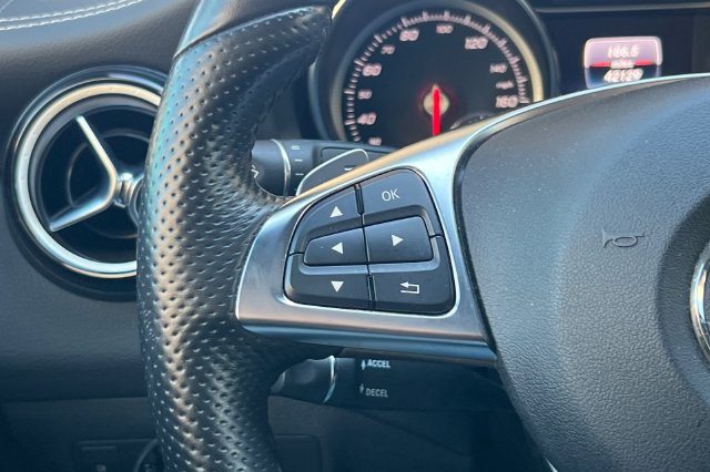 Used 2018 Mercedes-Benz CLA 250 image 28