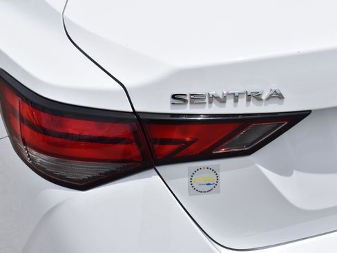 Used 2024 Nissan Sentra SV FWD image 6