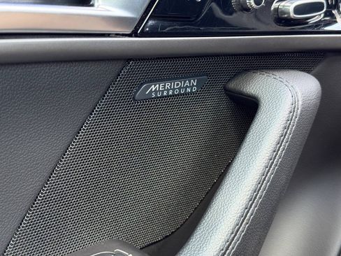 Used 2017 Jaguar F-TYPE Coupe RWD image 24