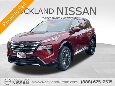 Certified 2024 Nissan Rogue Platinum AWD/4WD image 1