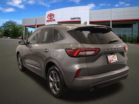 Used 2023 Ford Escape ST-Line w/ Tech Pack #1 AWD/4WD image 7