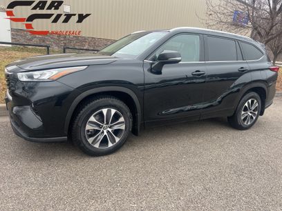 Used 2020 Toyota Highlander XLE
