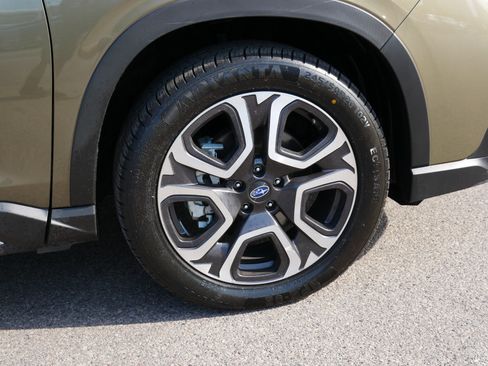 Used 2023 Subaru Ascent Touring AWD/4WD image 15