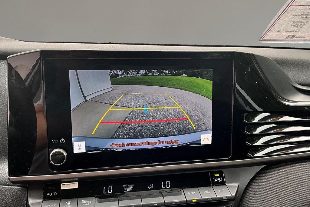 Used 2025 Toyota Camry LE FWD image 14