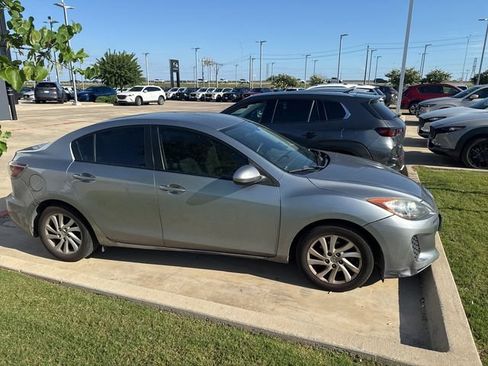 Used 2012 MAZDA MAZDA3 i Touring FWD image 4