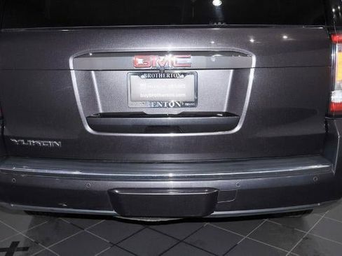 Used 2017 GMC Yukon Denali image 13