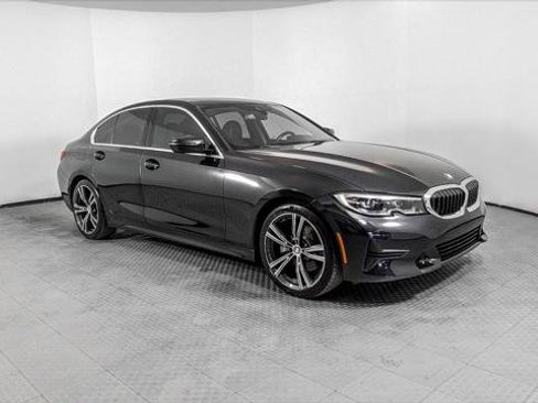 Used 2019 BMW 330i Sedan w/ Premium Package image 11