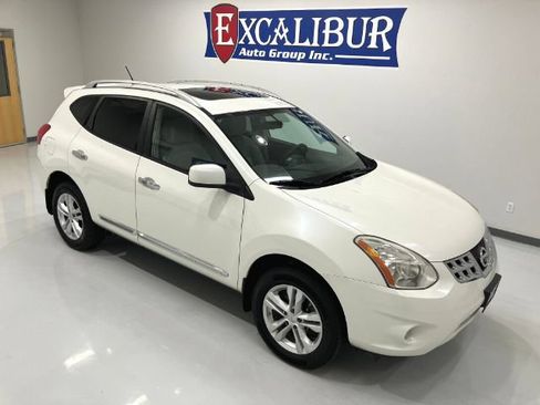 Used 2013 Nissan Rogue SV w/ Premium Pkg AWD/4WD image 3