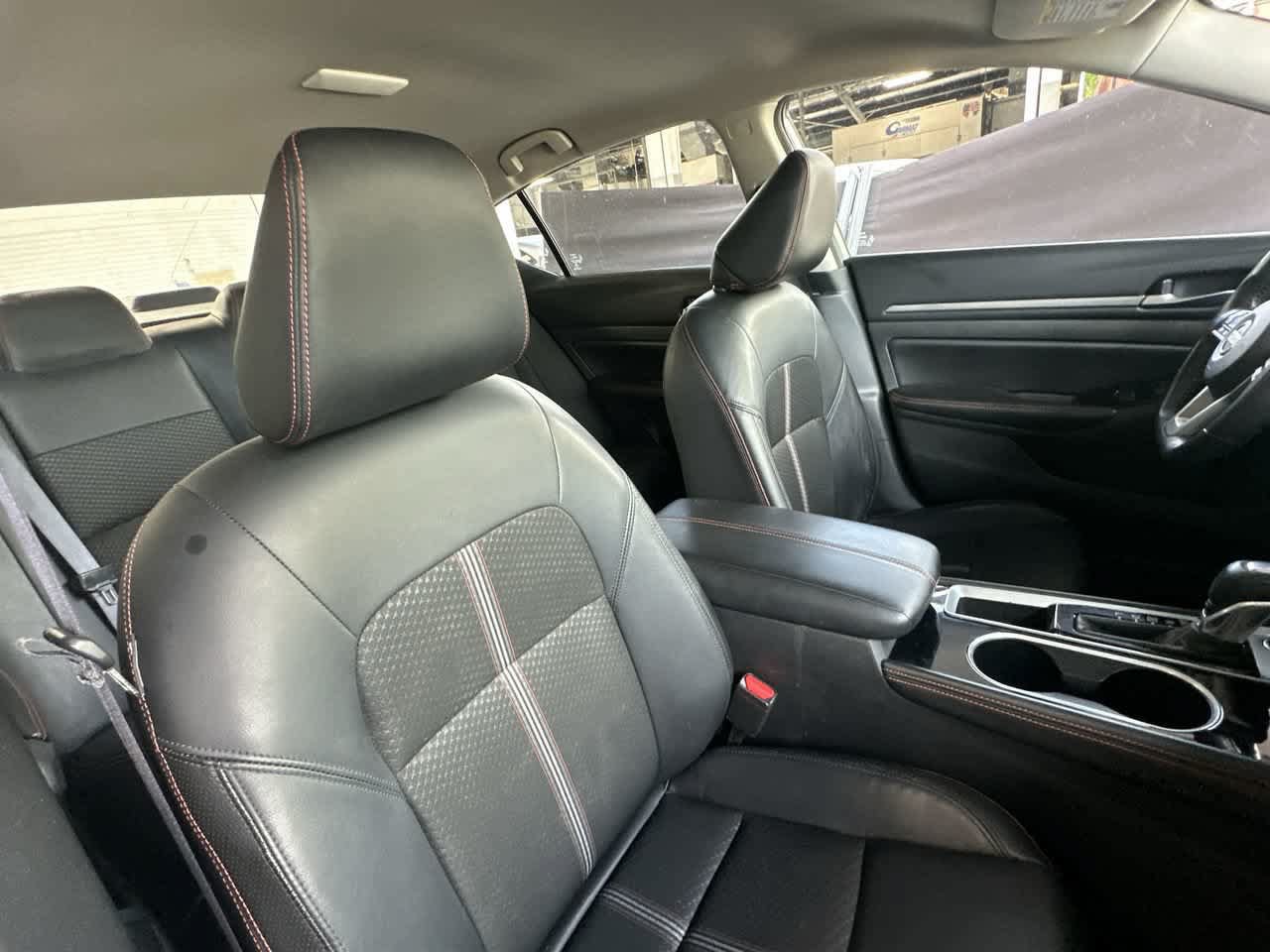 Used 2024 Nissan Altima 2.5 SR FWD image 27