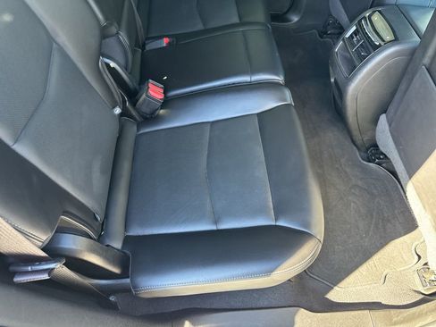 Used 2024 Cadillac XT5 Premium Luxury image 18