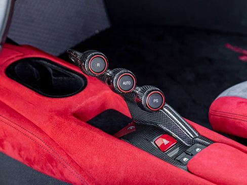 Used 2020 Ferrari 488 Pista Coupe image 22