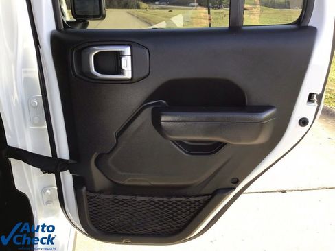 Used 2022 Jeep Wrangler Unlimited Rubicon 4xe w/ Cold Weather Group image 13