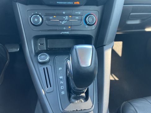 Used 2016 Ford Focus SE w/ Equipment Group 201A FWD image 20