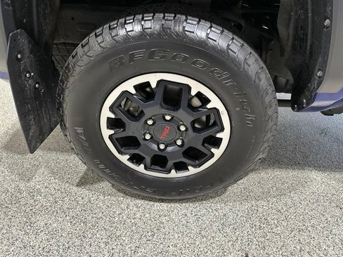 Used 2024 Toyota Tacoma TRD Off-Road AWD/4WD image 21
