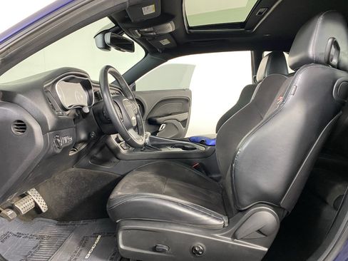 Used 2015 Dodge Challenger R/T Plus RWD image 22