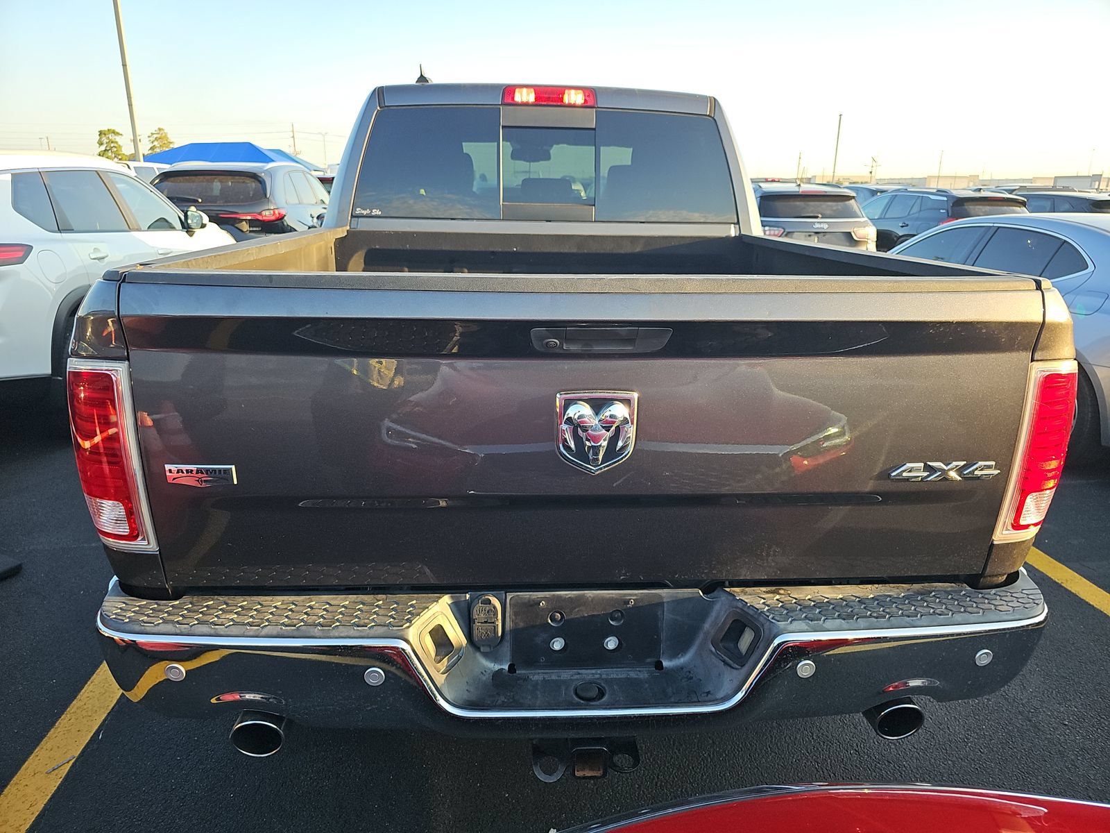 Used 2018 RAM 1500 Laramie w/ Convenience Group AWD/4WD image 7