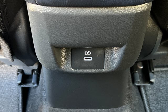 Used 2025 Nissan Versa SV FWD image 16