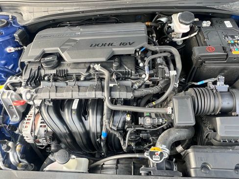 Used 2023 Hyundai Elantra SEL image 33