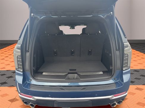 Used 2025 Chevrolet Tahoe Premier image 16