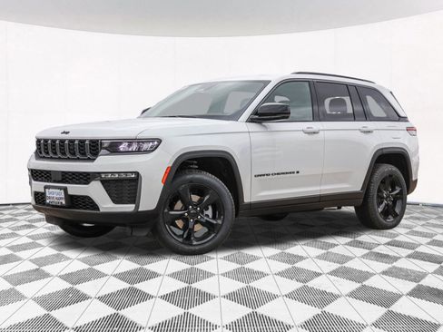 New 2026 Jeep Grand Cherokee Limited image 2