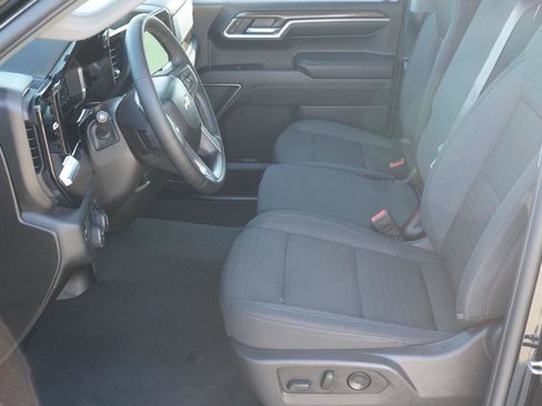 Used 2024 Chevrolet Silverado 1500 LT RWD image 10