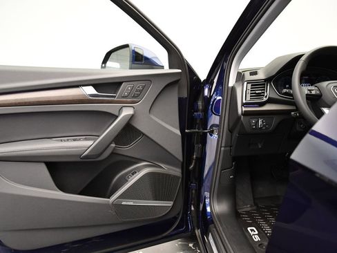 Certified 2025 Audi Q5 2.0T Premium Plus w/ Premium Plus Package image 32